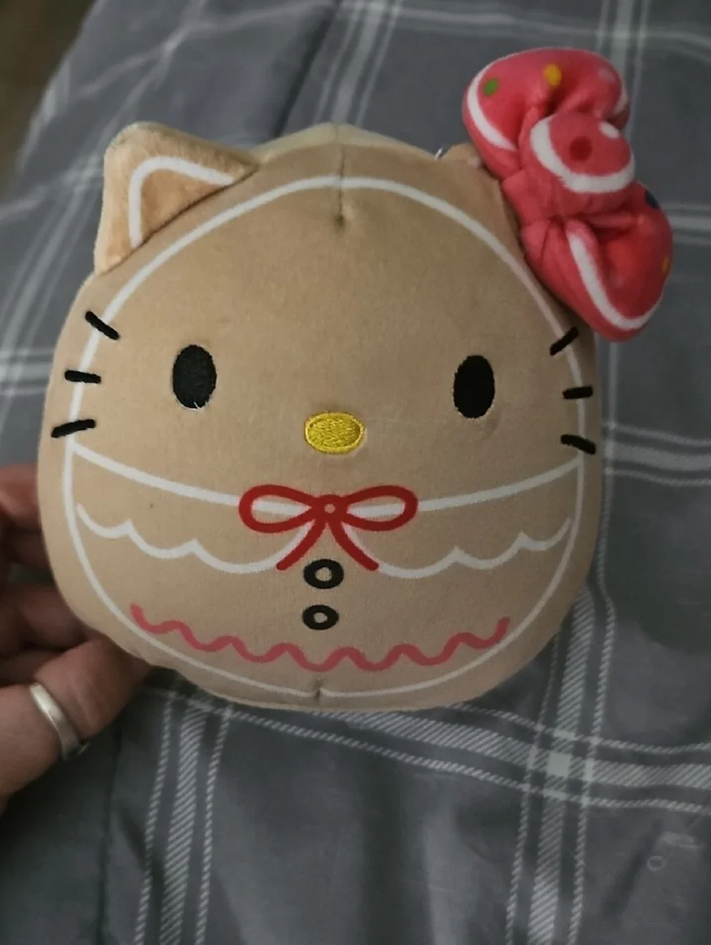 Squishmallows Beige Hello Kitty Plush with Pink Bow Accent